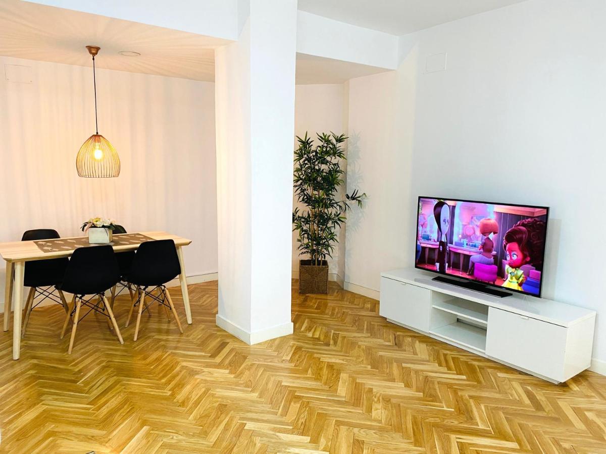 Palacio Apartments Madrid Exterior photo