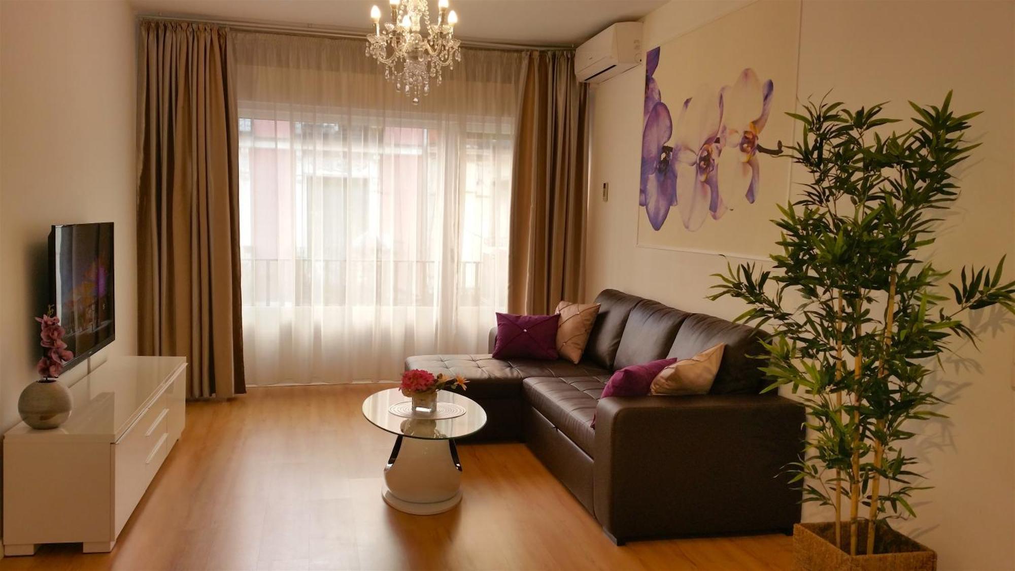 Palacio Apartments Madrid Exterior photo
